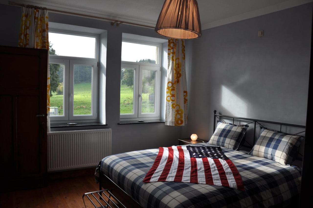 Santa Fe - Lutrebois Bed & Breakfast Bastogne Exterior photo